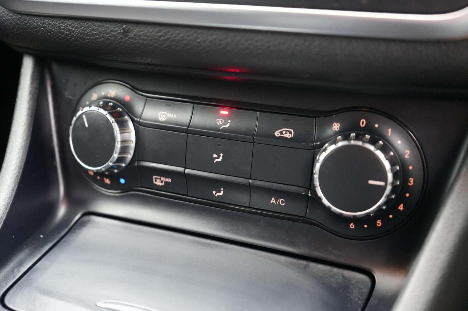 Used Mercedes-Benz GLA 2015 for sale - 77303638: Photo 23