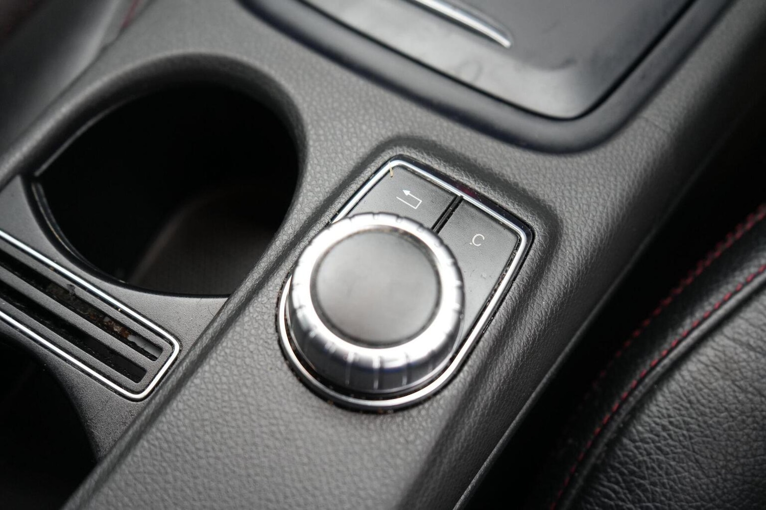 Used Mercedes-Benz GLA 2015 for sale - 77303638: Photo 24