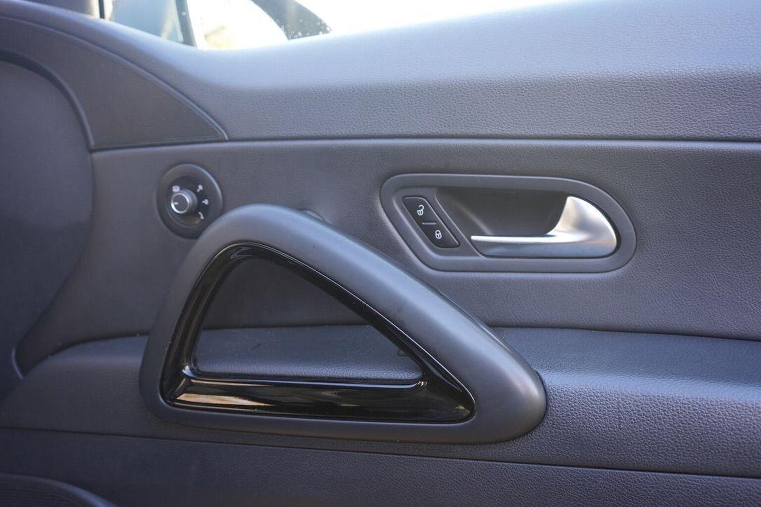 Used Volkswagen Scirocco 2015 for sale - 76963264: Photo 29