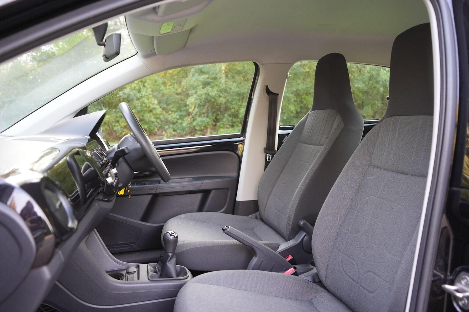 Used Volkswagen up! 2016 for sale - 77154392: Photo 21