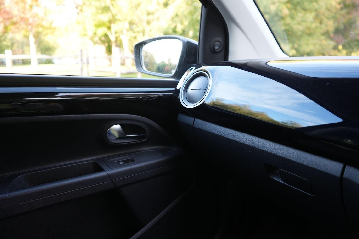 Used Volkswagen up! 2016 for sale - 77154392: Photo 32