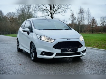 Used Ford Fiesta 2015 for sale - 76963338: Photo