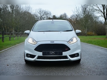 Used Ford Fiesta 2015 for sale - 76963338: Photo