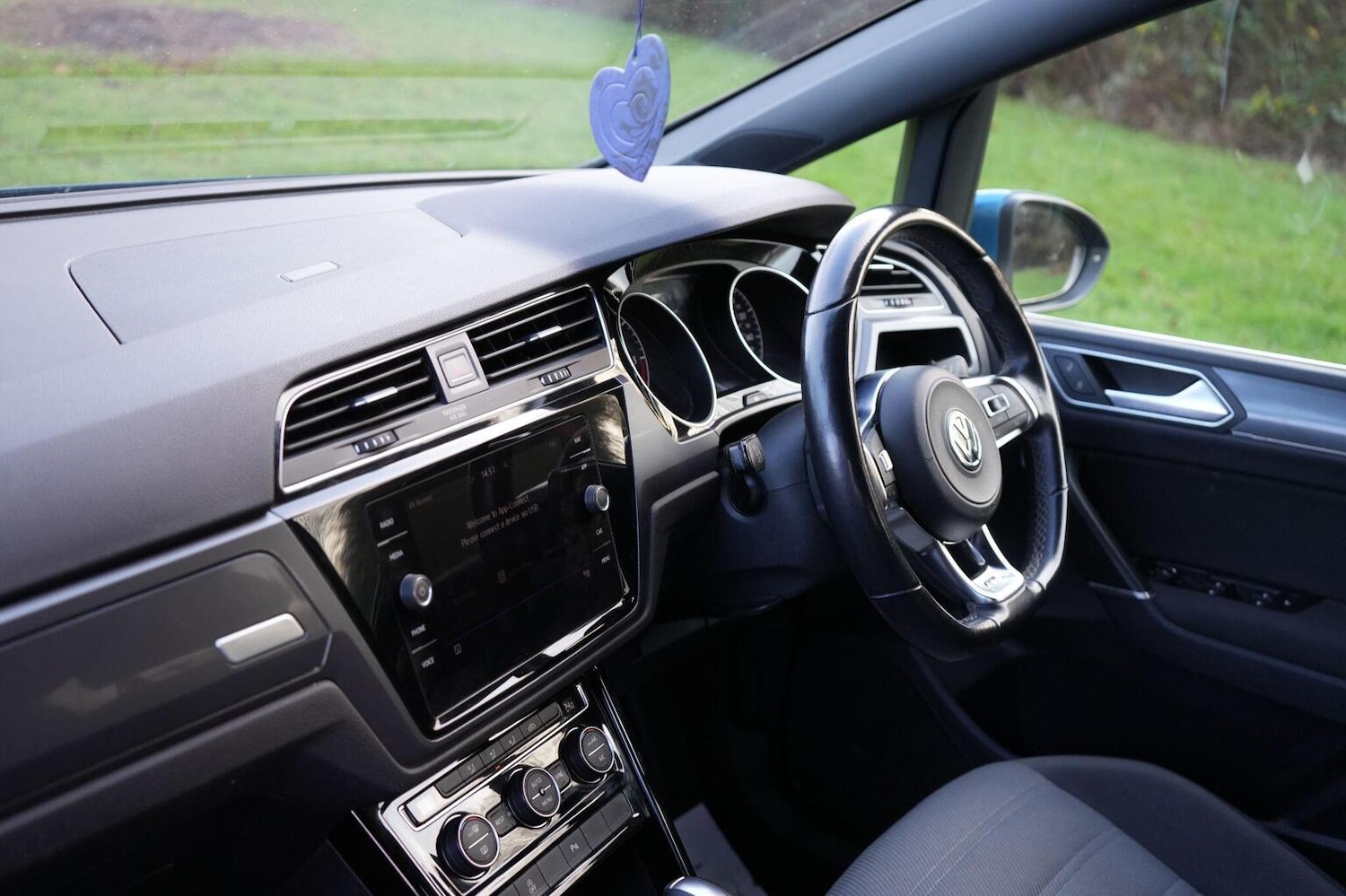 Used Volkswagen Touran 2020 for sale - 76963336: Photo 14