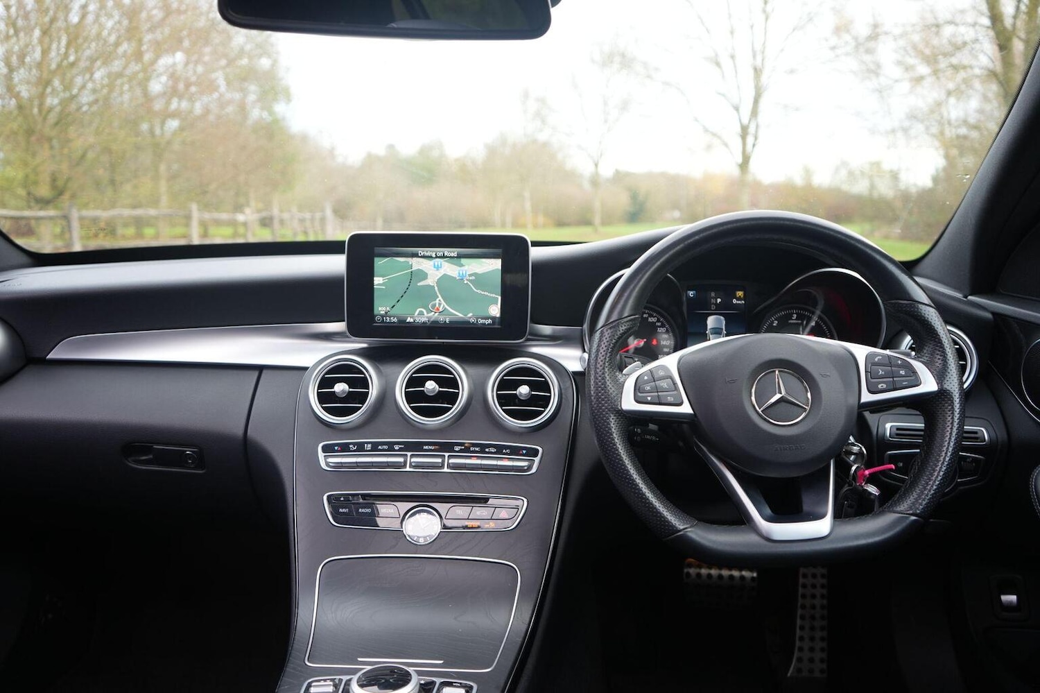 Used Mercedes-Benz C Class 2018 for sale - 76963248: Photo 10