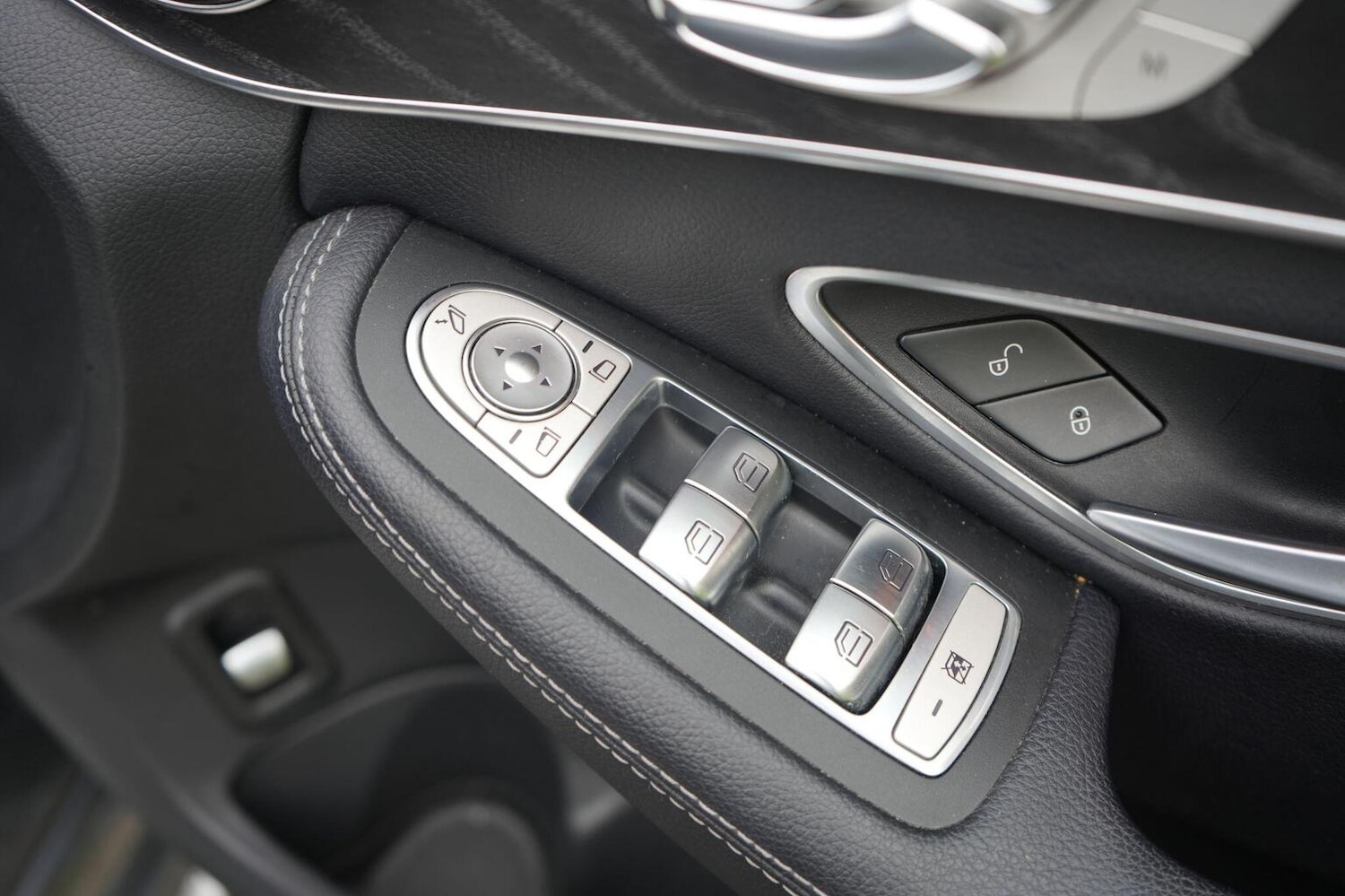 Used Mercedes-Benz C Class 2018 for sale - 76963248: Photo 30