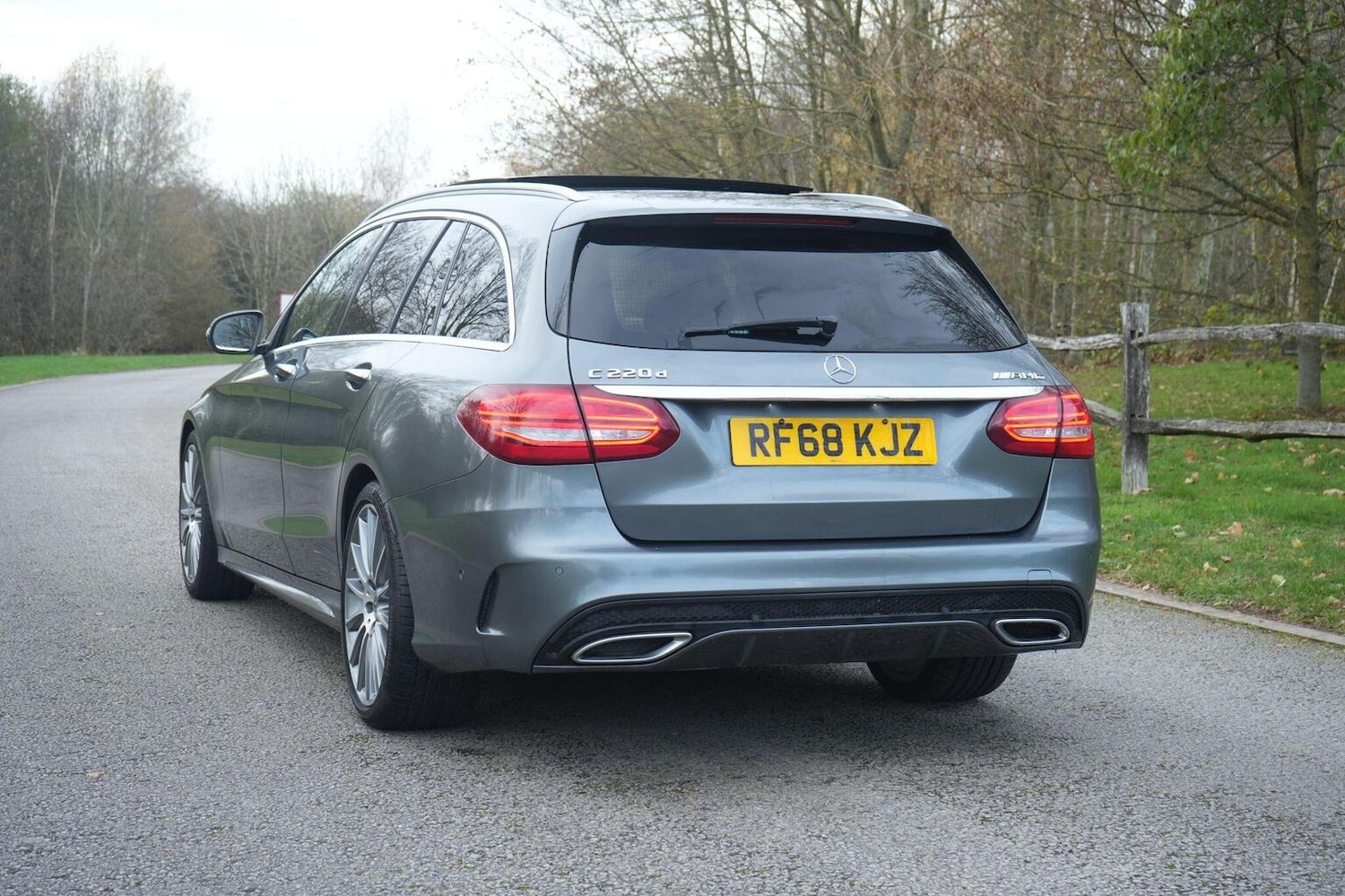 Used Mercedes-Benz C Class 2018 for sale - 76963248: Photo 8