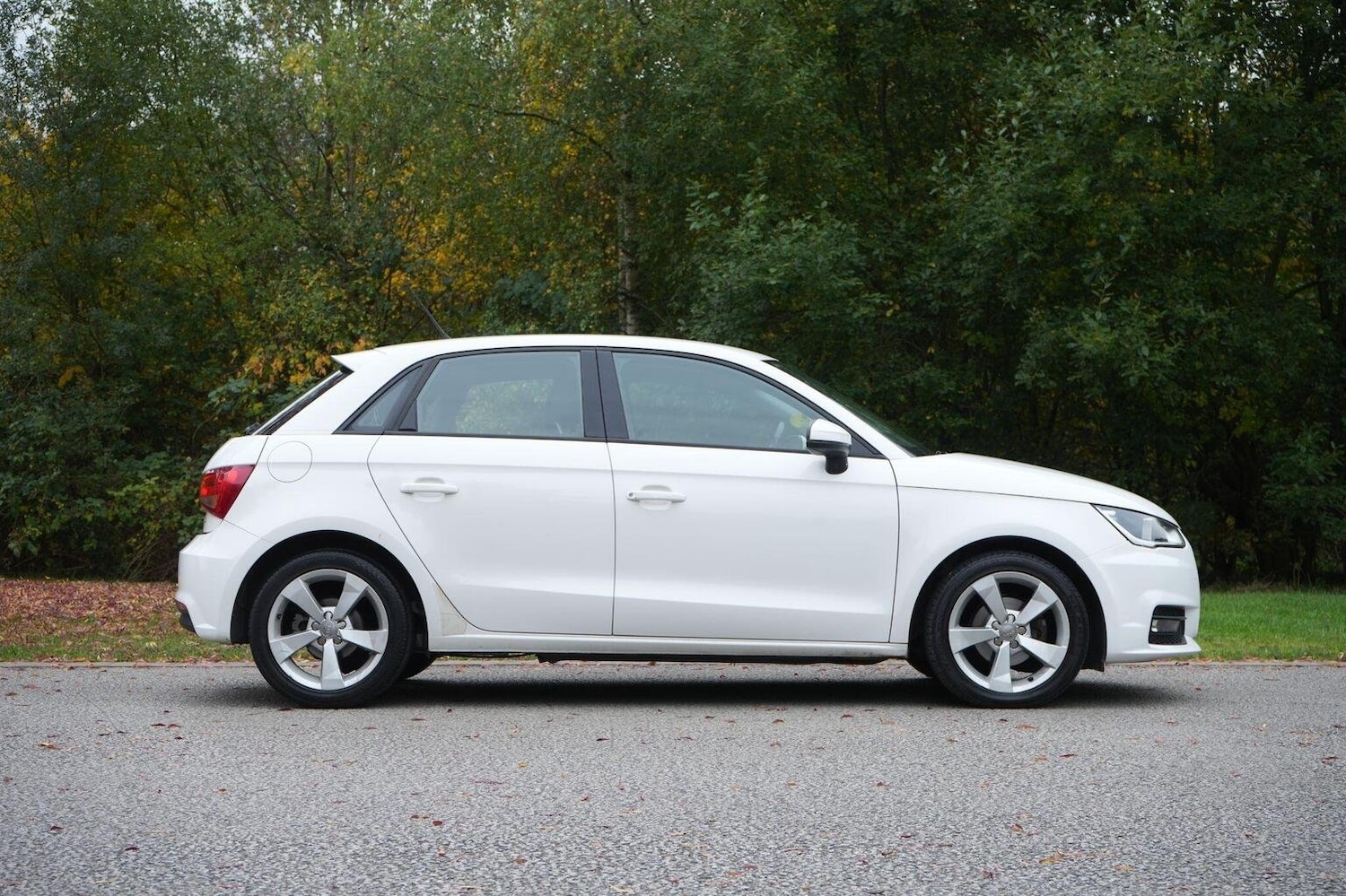 Used Audi A1 2015 for sale - 76963378: Photo 5