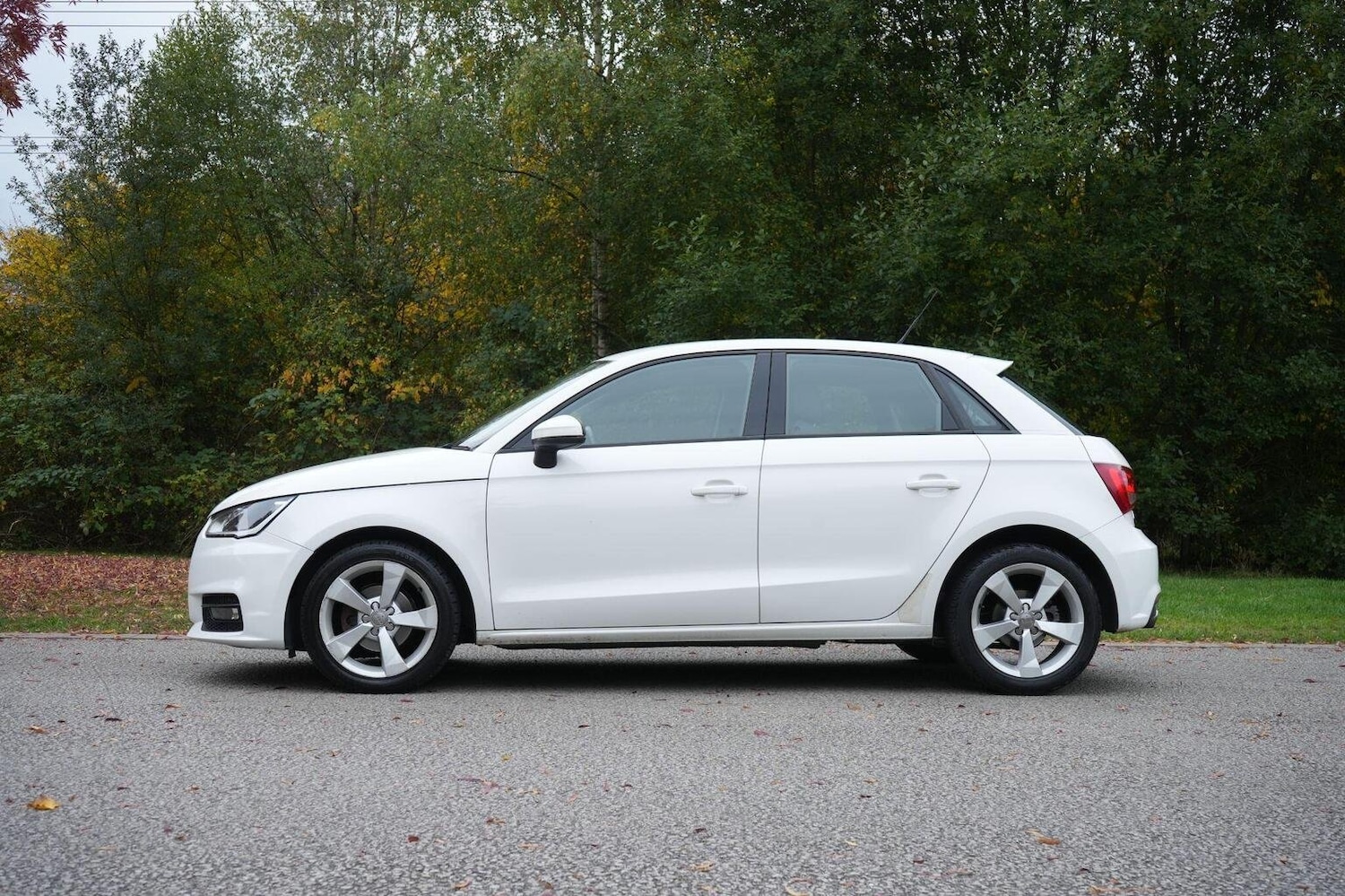 Used Audi A1 2015 for sale - 76963378: Photo 6