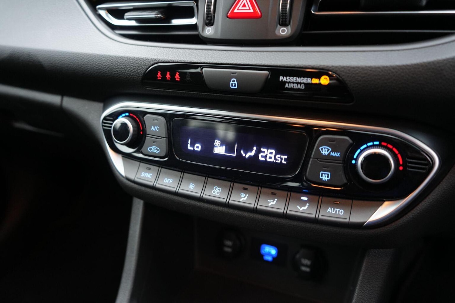 Used Hyundai i30 2023 for sale - 76963343: Photo 30