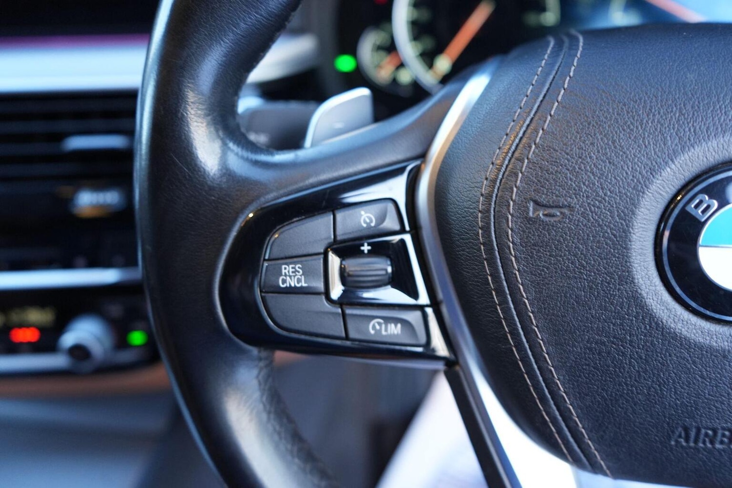 Used BMW 5 Series 2018 for sale - 77162319: Photo 30