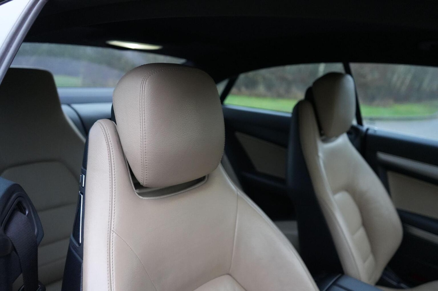 Used Mercedes-Benz E Class 2010 for sale - 77258545: Photo 15