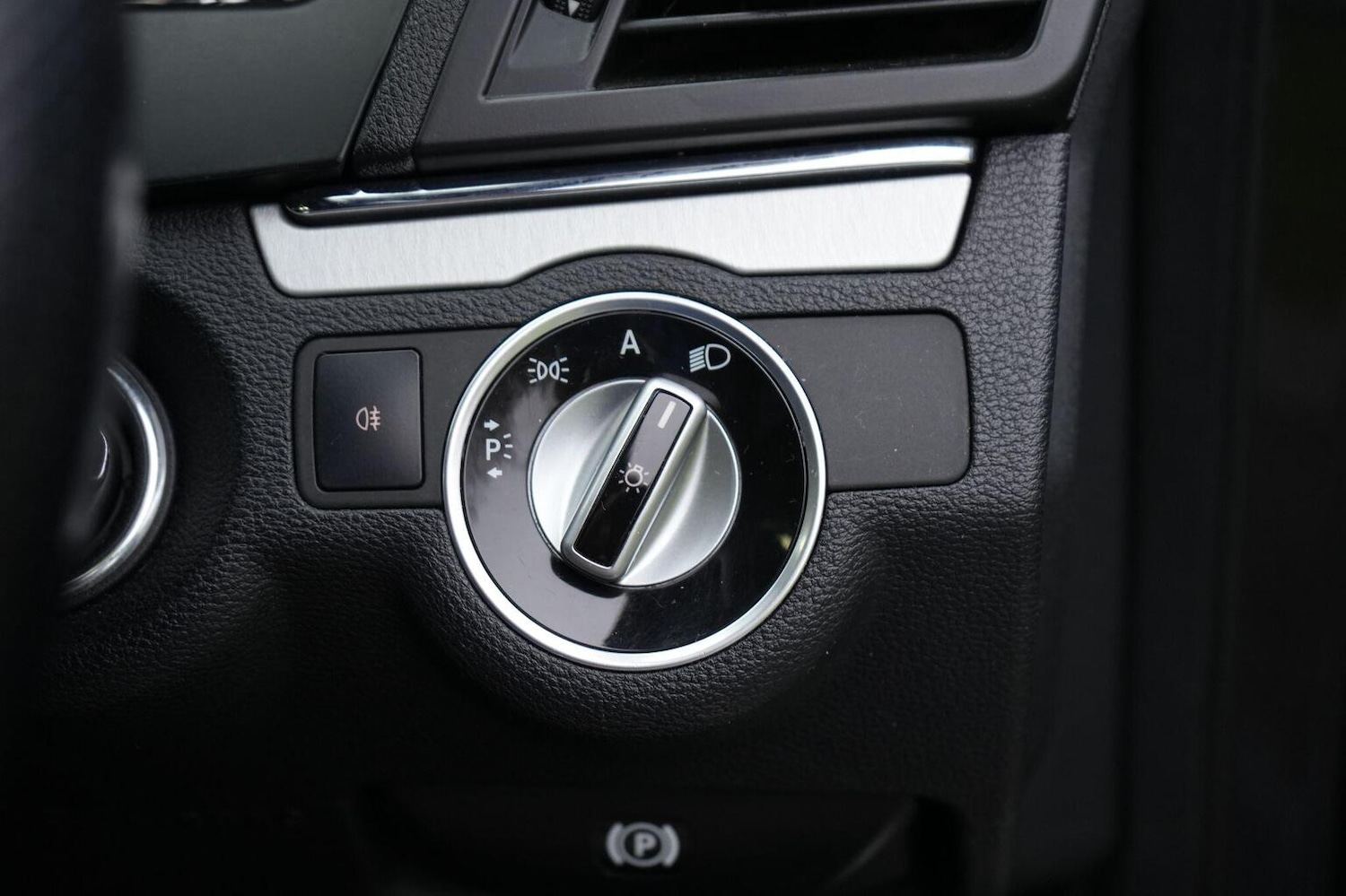 Used Mercedes-Benz E Class 2010 for sale - 77258545: Photo 22