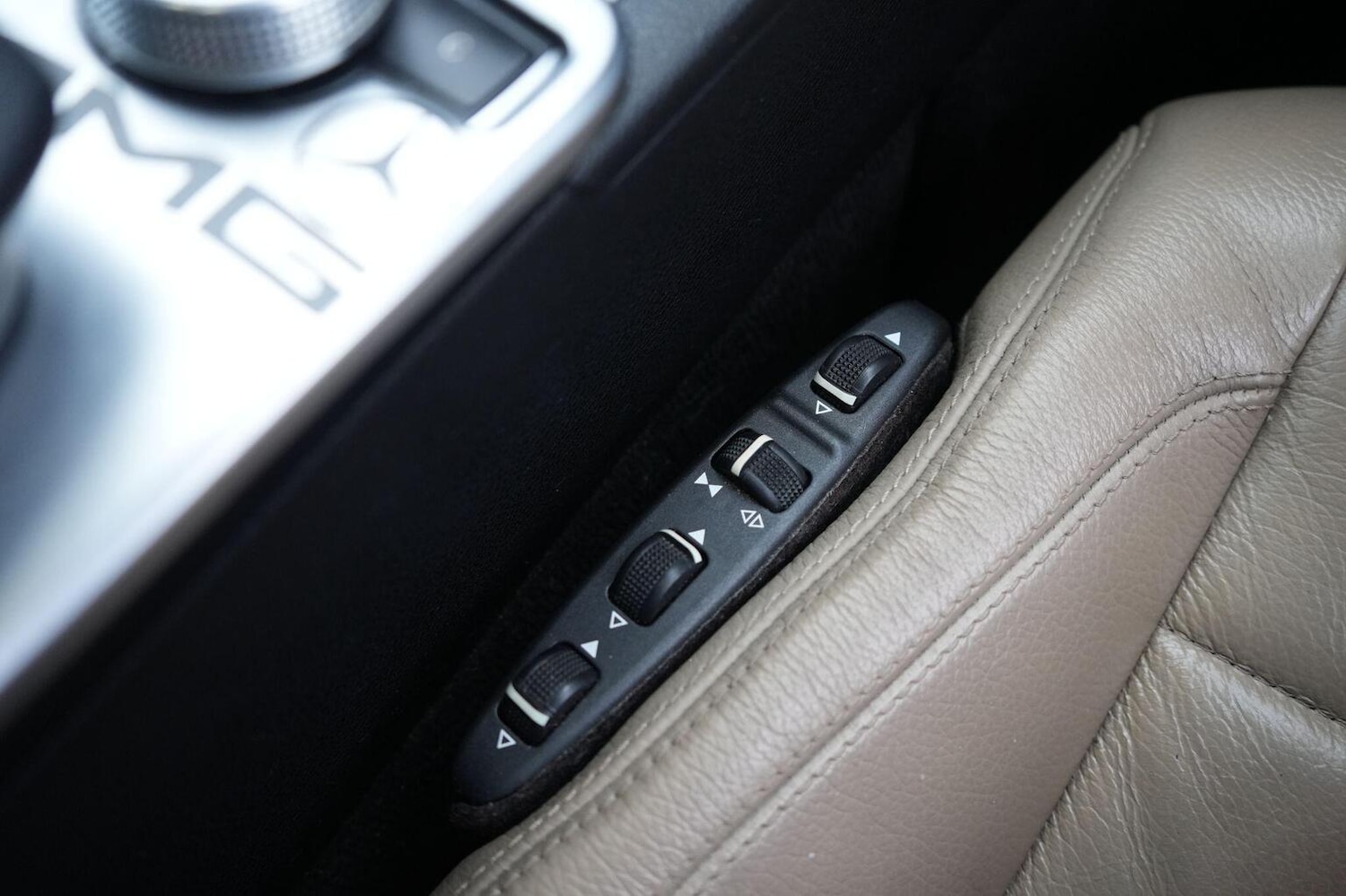 Used Mercedes-Benz E Class 2010 for sale - 77258545: Photo 28