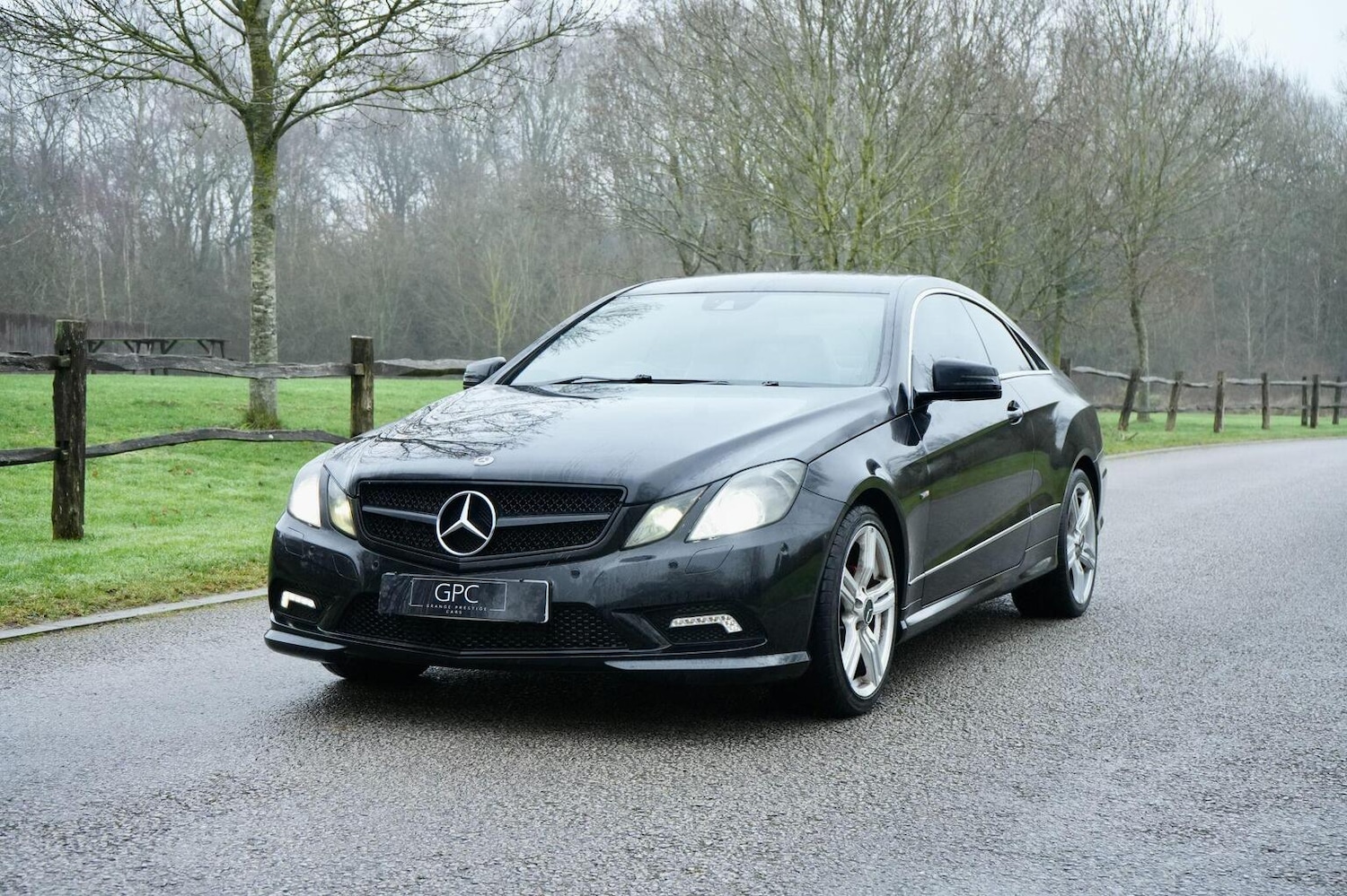 Used Mercedes-Benz E Class 2010 for sale - 77258545: Photo 4