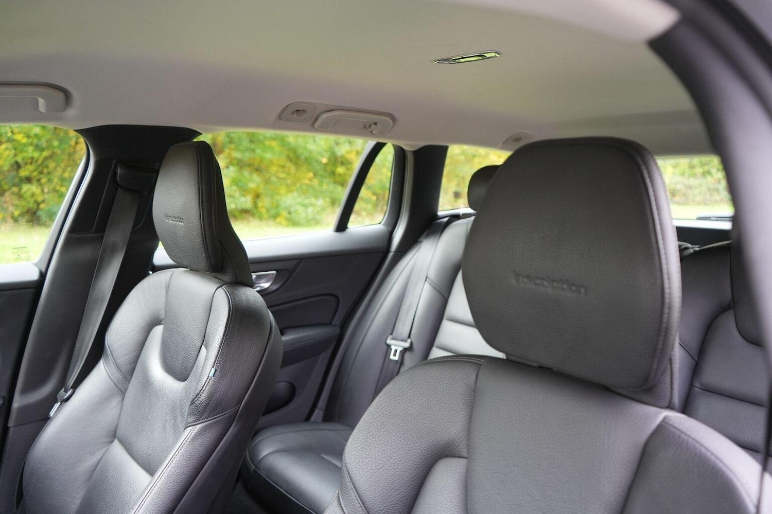 Used Volvo V60 2019 for sale - 76963324: Photo 25