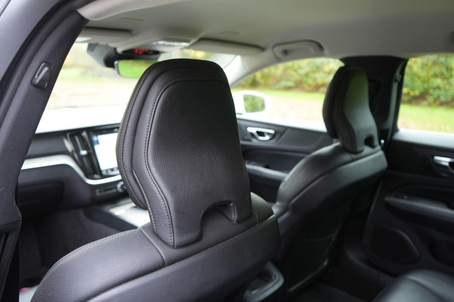 Used Volvo V60 2019 for sale - 76963324: Photo 46