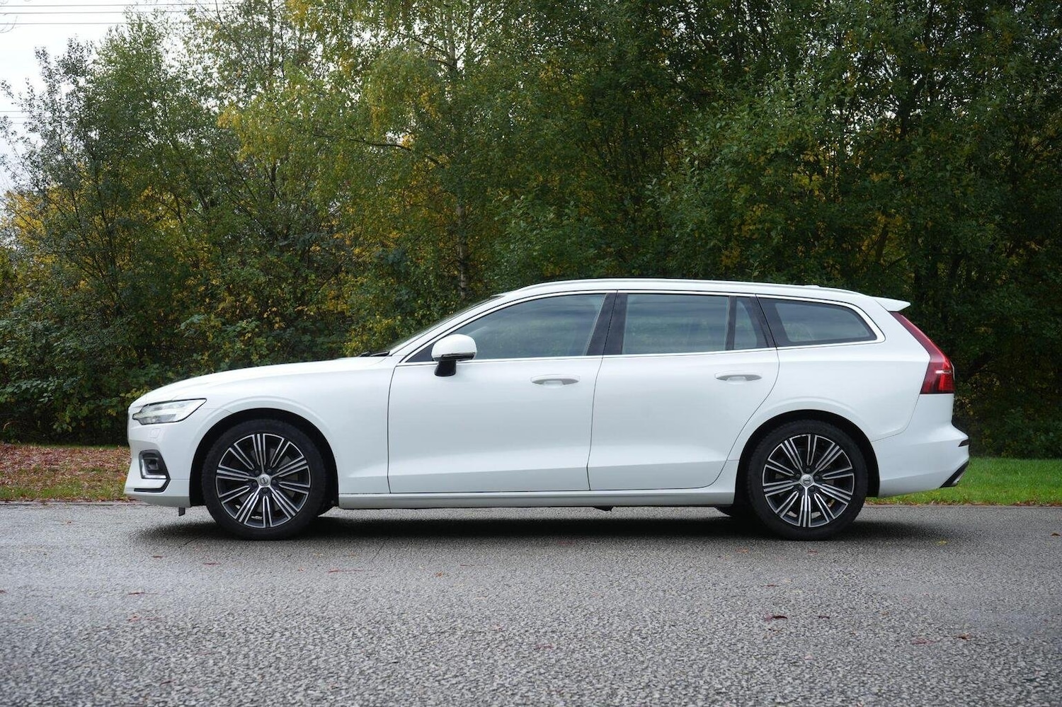Used Volvo V60 2019 for sale - 76963324: Photo 6