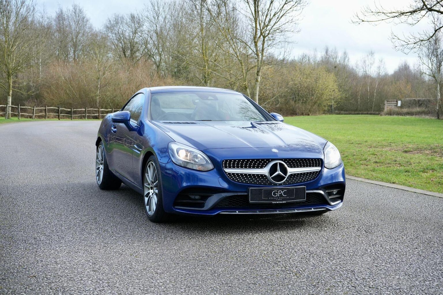 Used Mercedes-Benz SLC 2017 for sale - 77417476: Photo 2