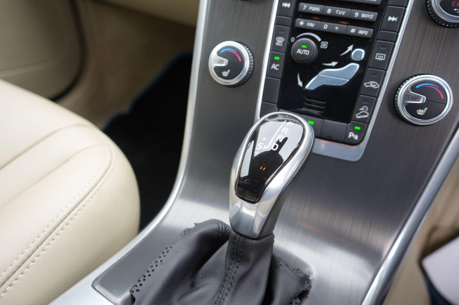 Used Volvo XC60 2015 for sale - 77453257: Photo 12