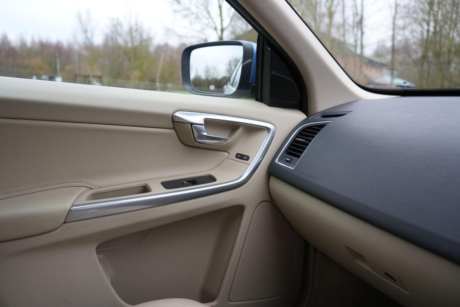 Used Volvo XC60 2015 for sale - 77453257: Photo 22