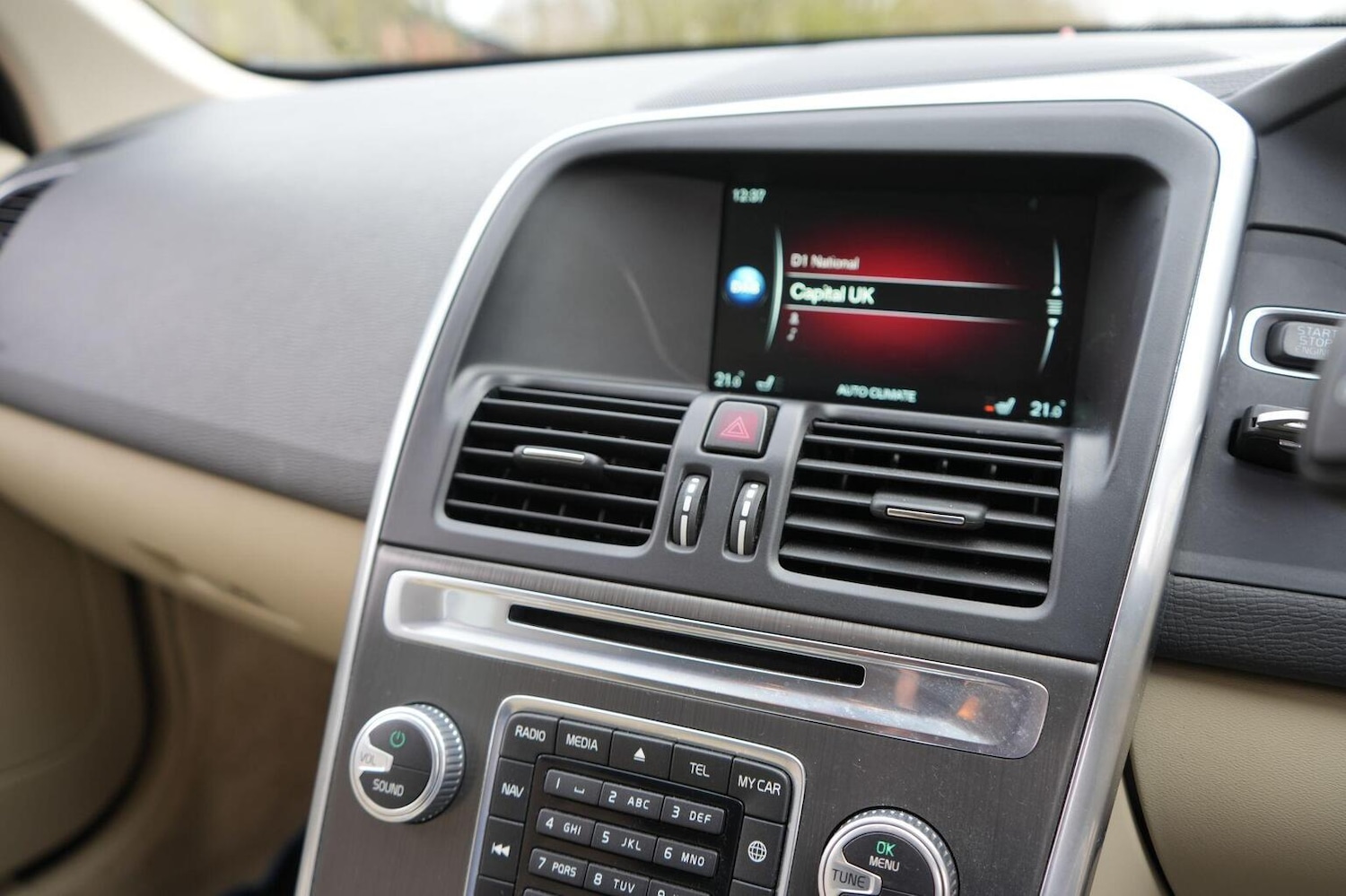 Used Volvo XC60 2015 for sale - 77453257: Photo 31