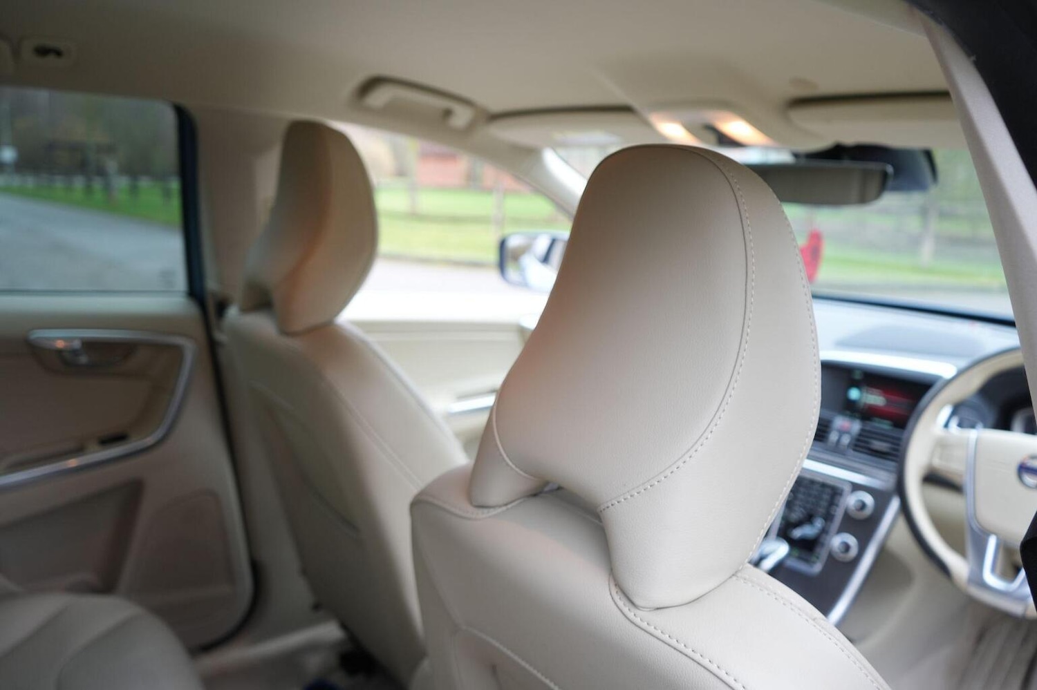 Used Volvo XC60 2015 for sale - 77453257: Photo 41