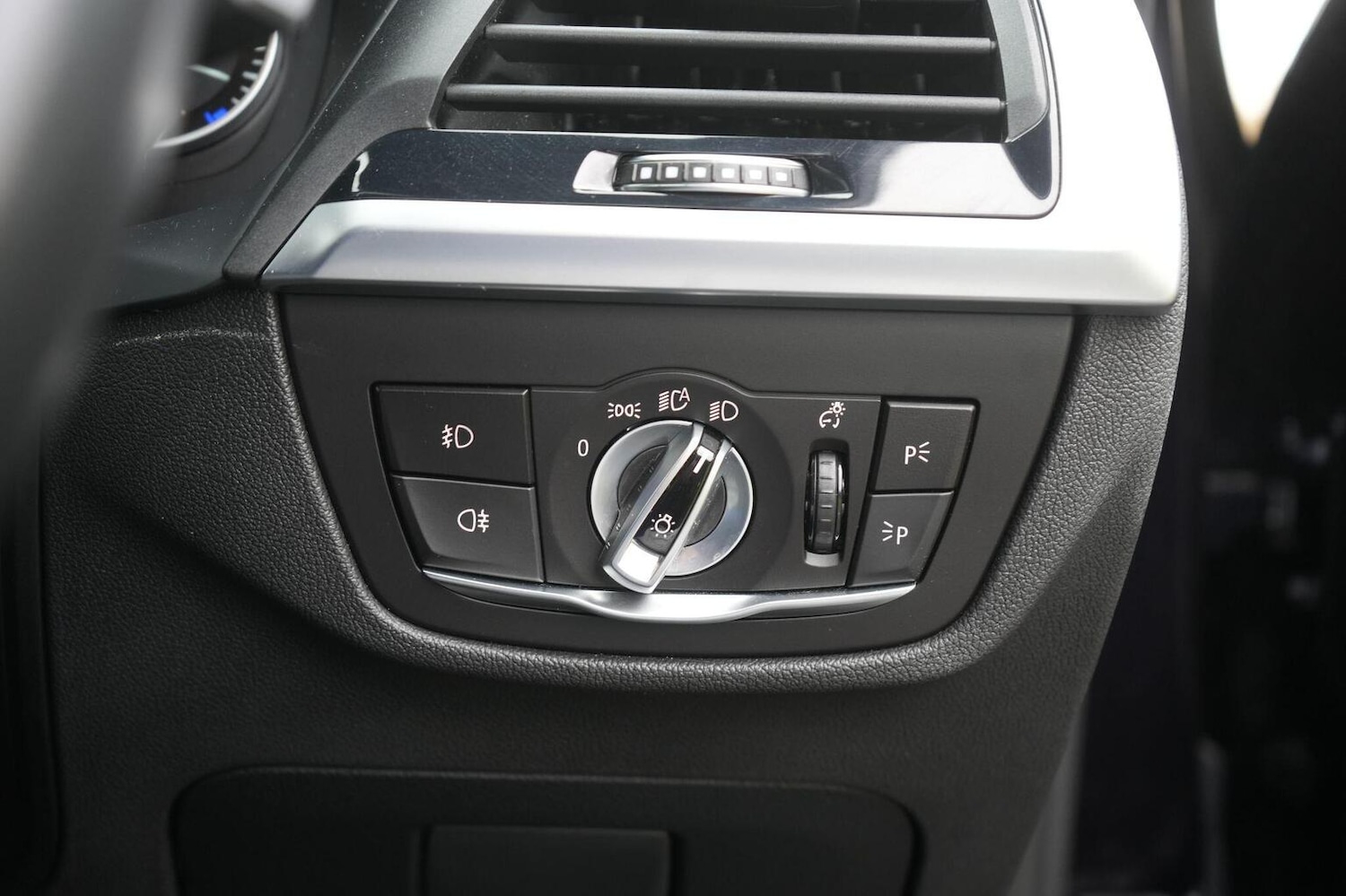 Used BMW X4 2019 for sale - 77385296: Photo 26