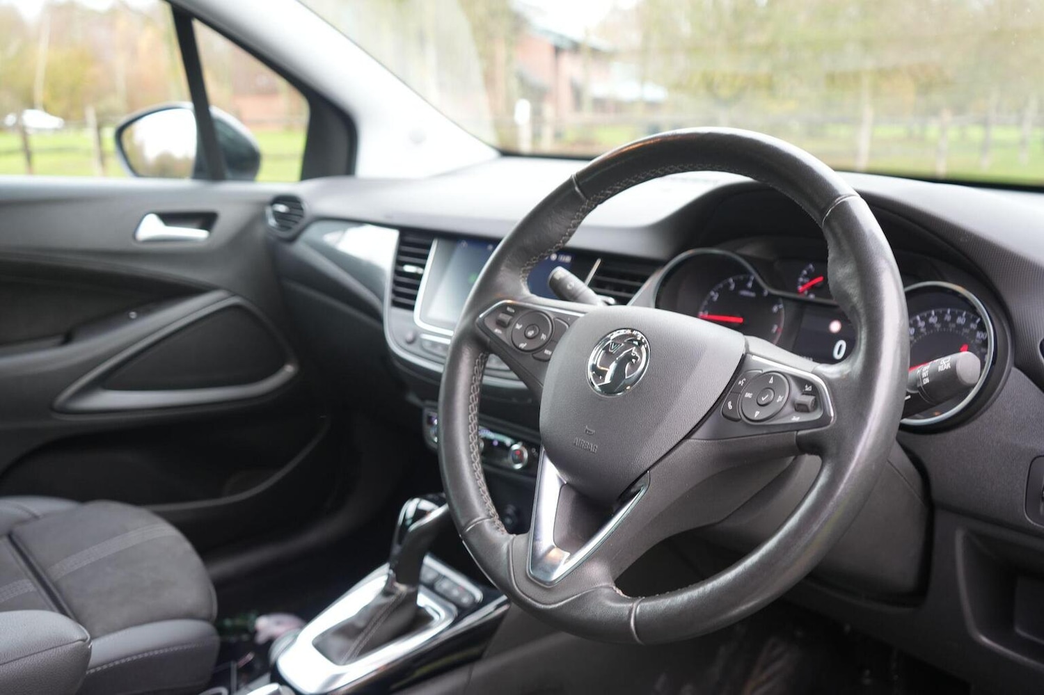 Used Vauxhall Crossland 2024 for sale - 76963243: Photo 10