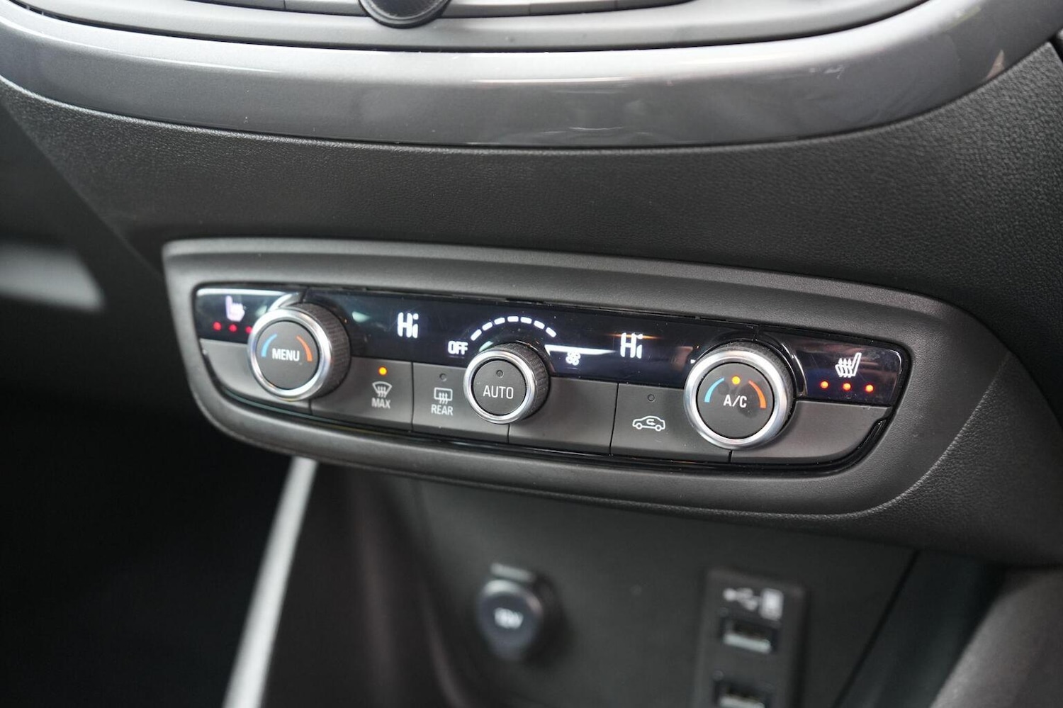 Used Vauxhall Crossland 2024 for sale - 76963243: Photo 24