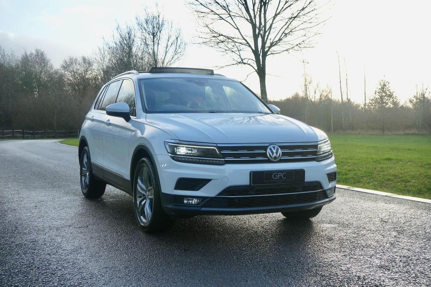Used Volkswagen Tiguan 2019 for sale - 76963311: Photo 2