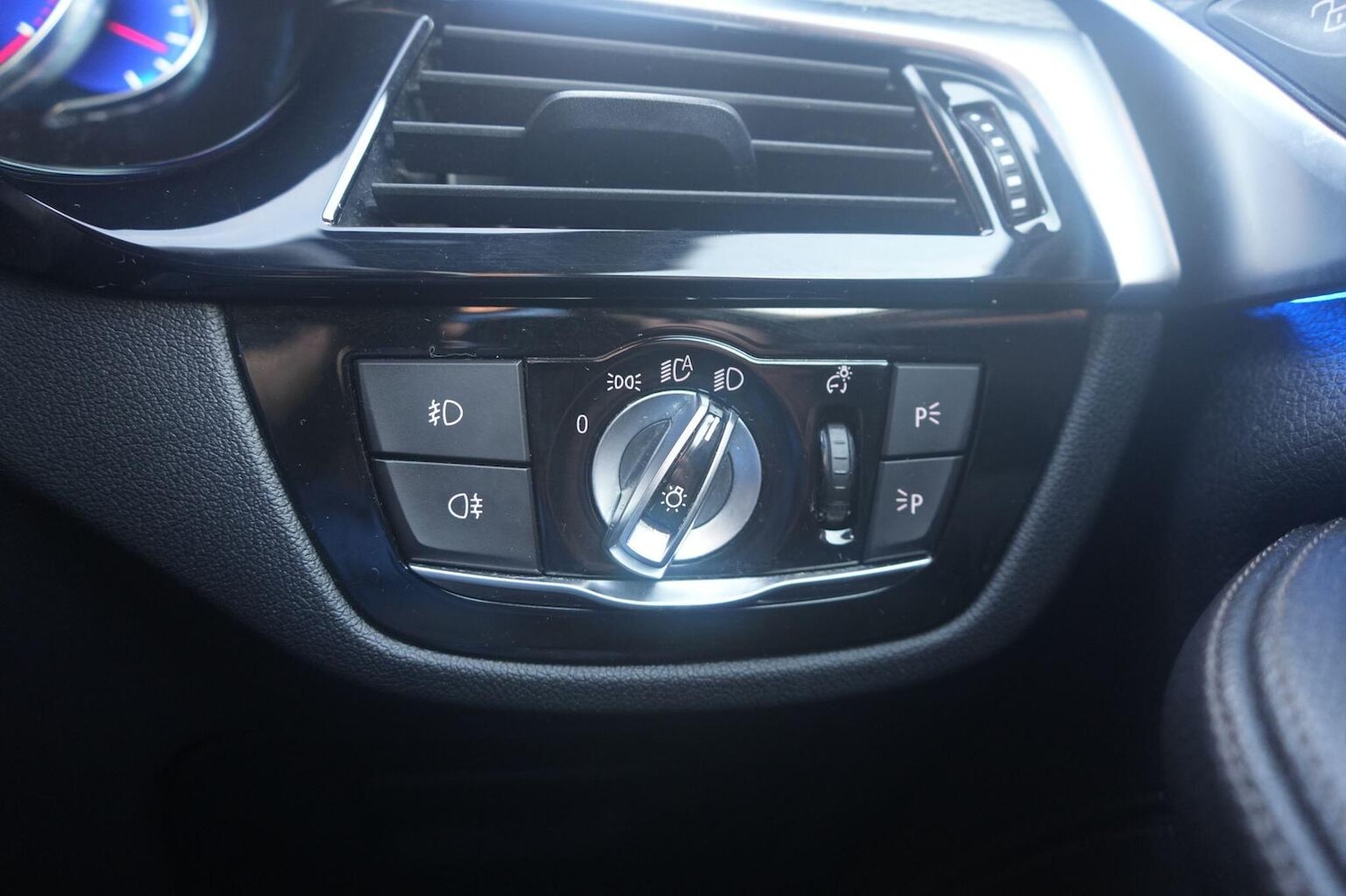 Used BMW 5 Series 2018 for sale - 76963321: Photo 38