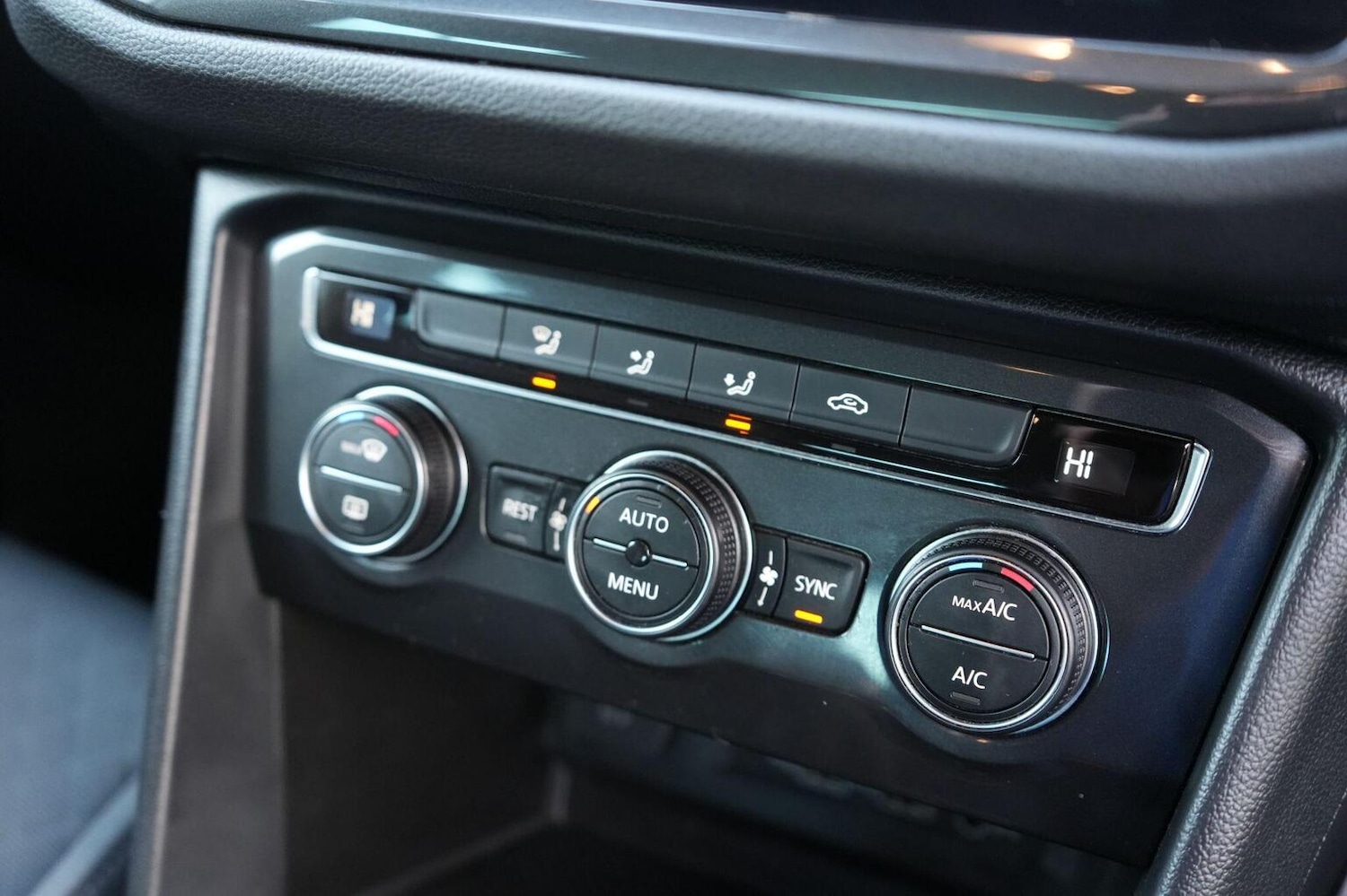 Used Volkswagen Tiguan 2019 for sale - 77135899: Photo 25