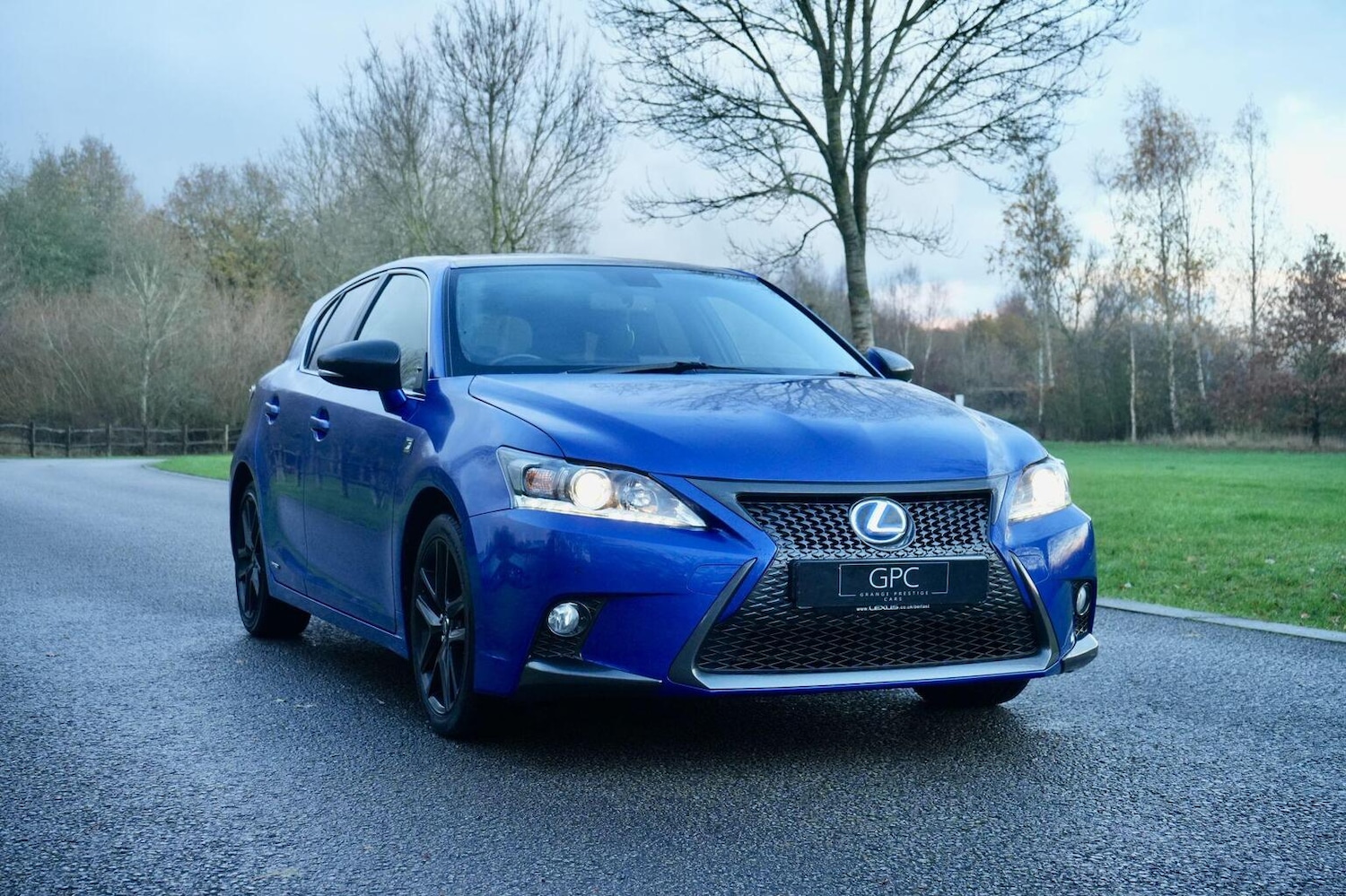 Used Lexus CT 2014 for sale - 76963292: Photo 2