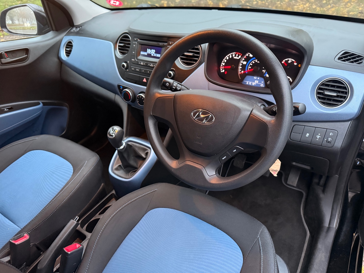 Used Hyundai i10 2014 for sale - 76568209: Photo 10