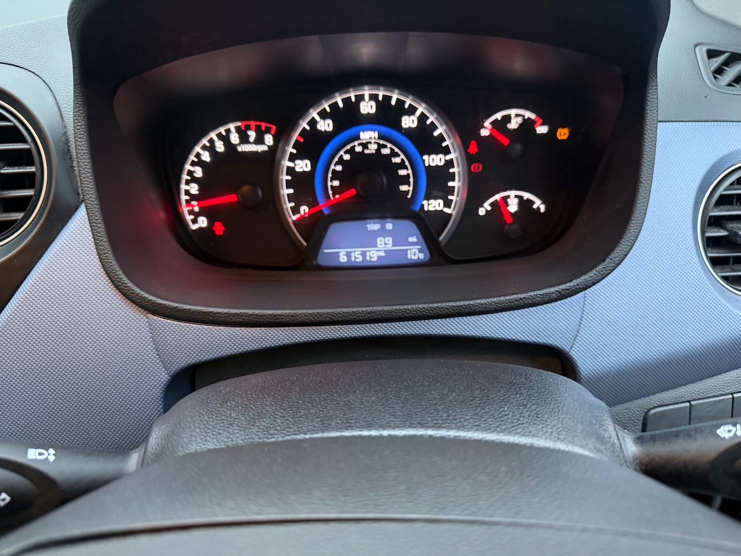 Used Hyundai i10 2014 for sale - 76568209: Photo 12