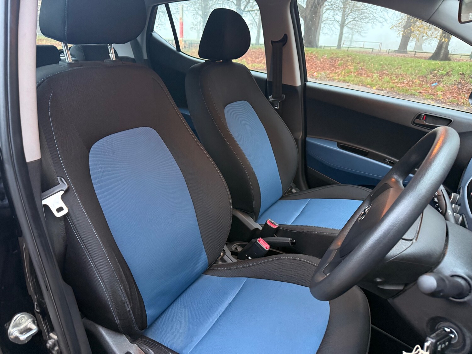 Used Hyundai i10 2014 for sale - 76568209: Photo 13