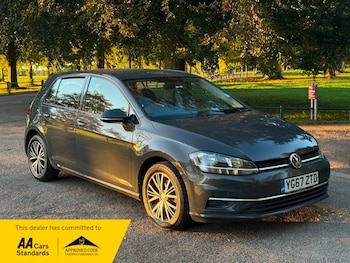 Used Volkswagen Golf 2017 for sale - 76104020: Photo