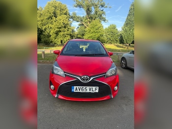 Used Toyota Yaris 2015 for sale - 76106289: Photo
