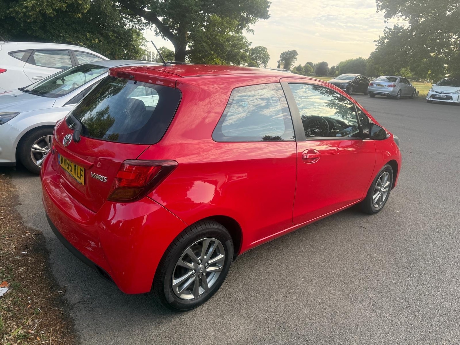 Used Toyota Yaris 2015 for sale - 76106289: Photo 4