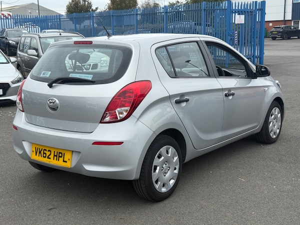 Used Hyundai i20 2012 for sale - 76121206: Photo 6