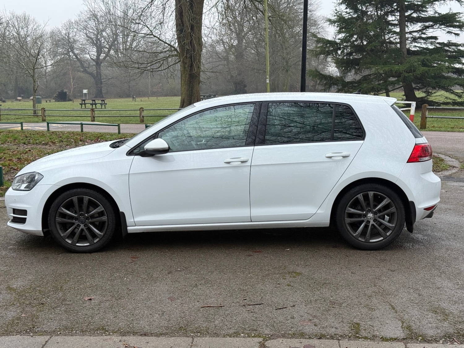 Used Volkswagen Golf 2014 for sale - 77172701: Photo 11