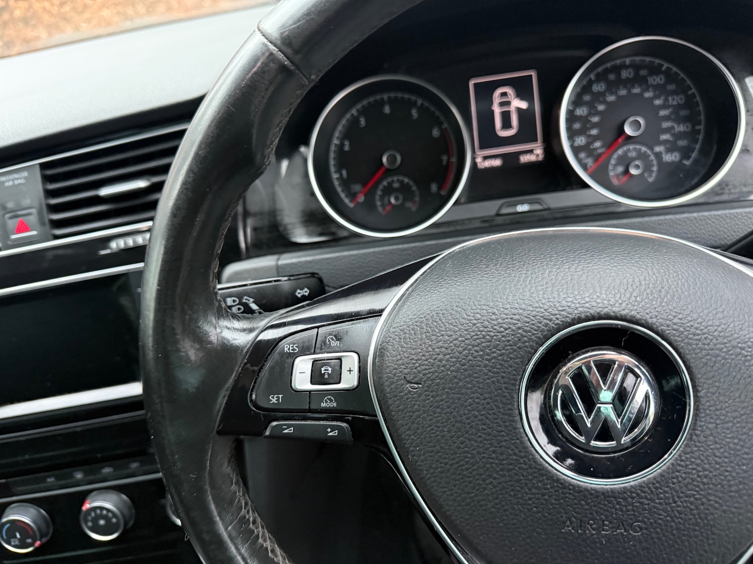 Used Volkswagen Golf 2014 for sale - 77172701: Photo 21