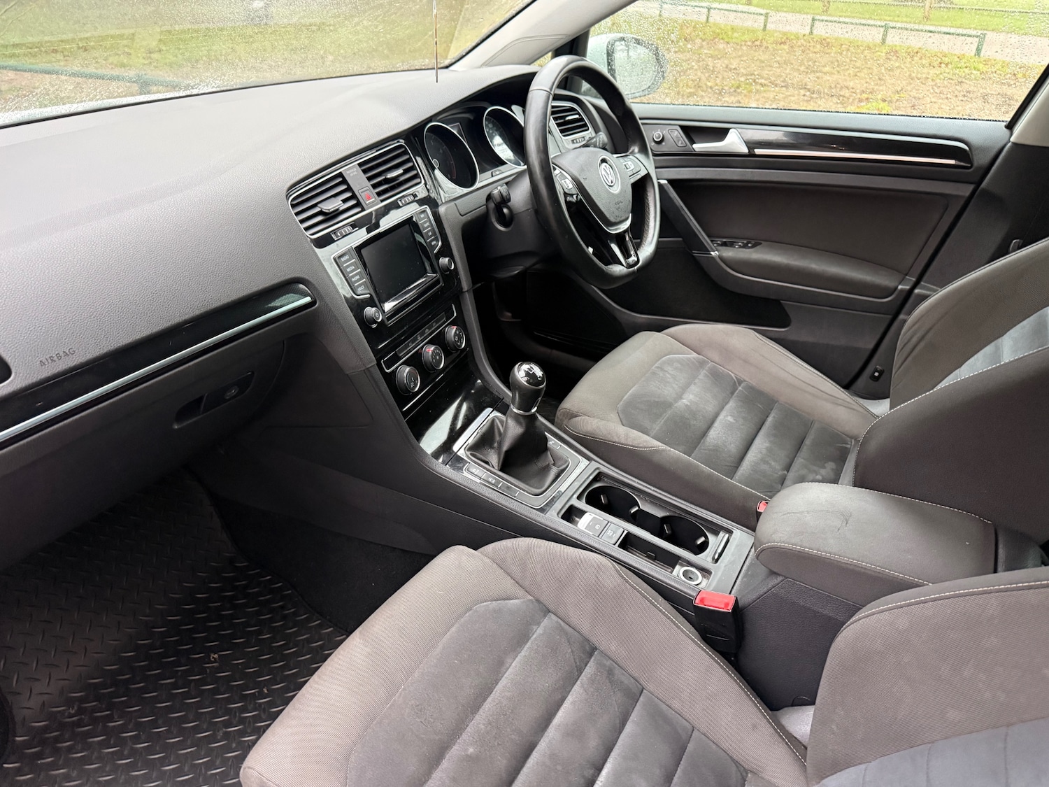 Used Volkswagen Golf 2014 for sale - 77172701: Photo 31