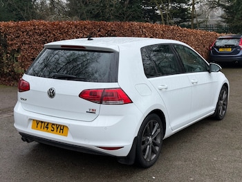Used Volkswagen Golf 2014 for sale - 77172701: Photo