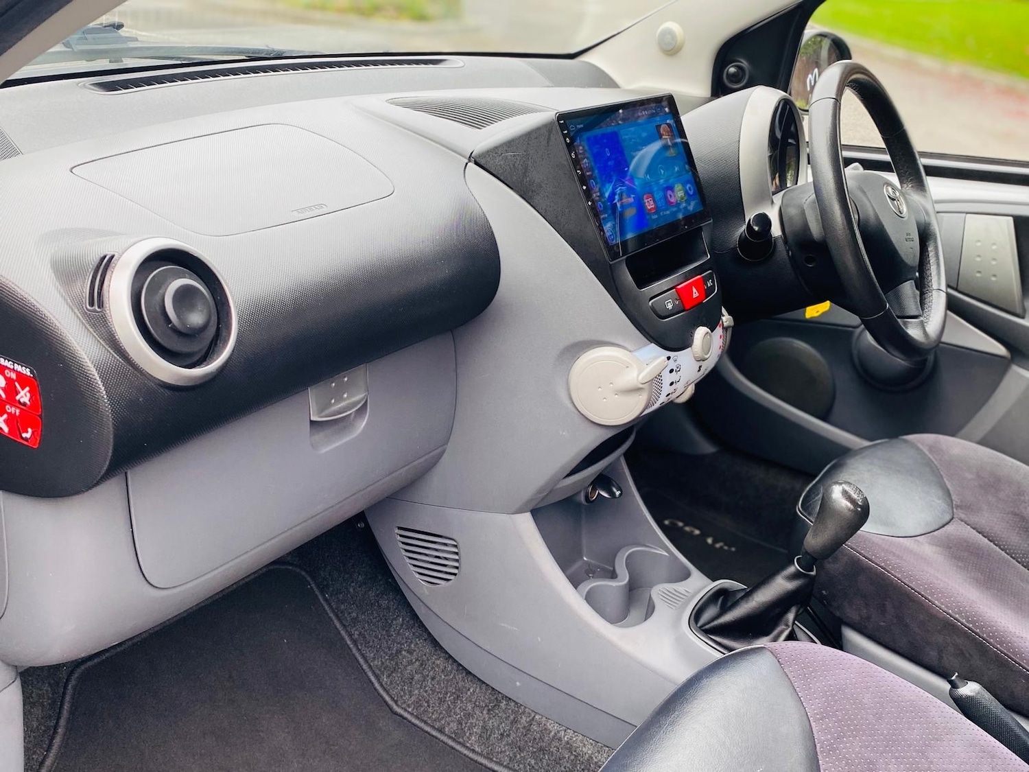 Used Toyota AYGO 2012 for sale - 76506105: Photo 11