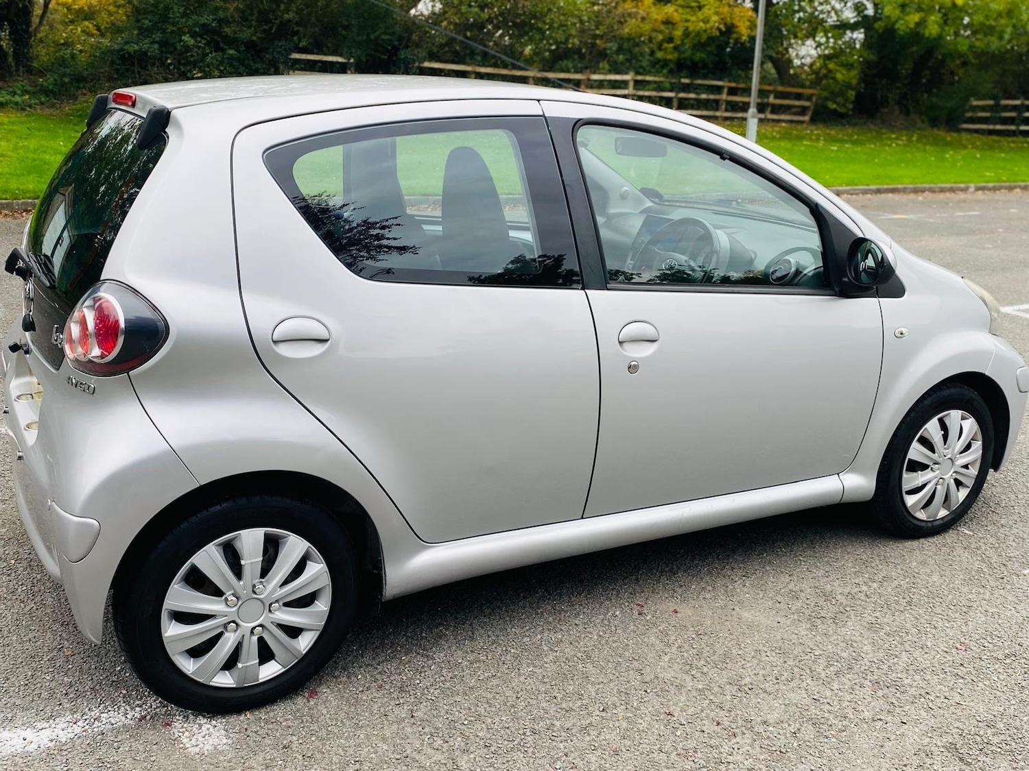 Used Toyota AYGO 2012 for sale - 76506105: Photo 9