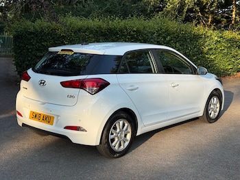 Used Hyundai i20 2018 for sale - 79158203: Photo