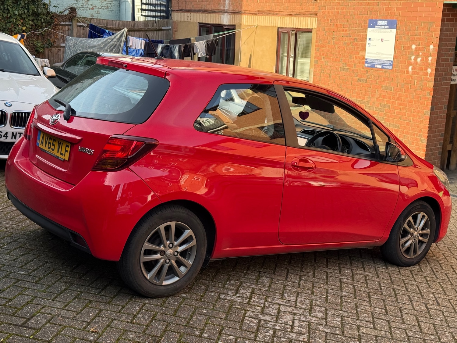 Used Toyota Yaris 2015 for sale - 77710603: Photo 4