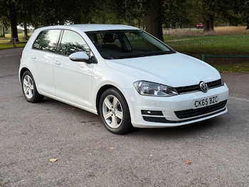 Used Volkswagen Golf 2015 for sale - 76101842: Photo